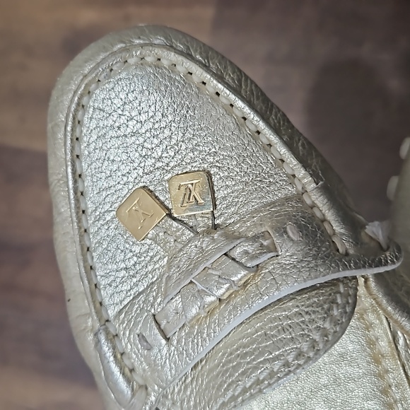 Louis Vuitton Gold Driving Moccasins 37 - Picture 4 of 6